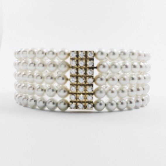 Pulsera de perlas y brillantes