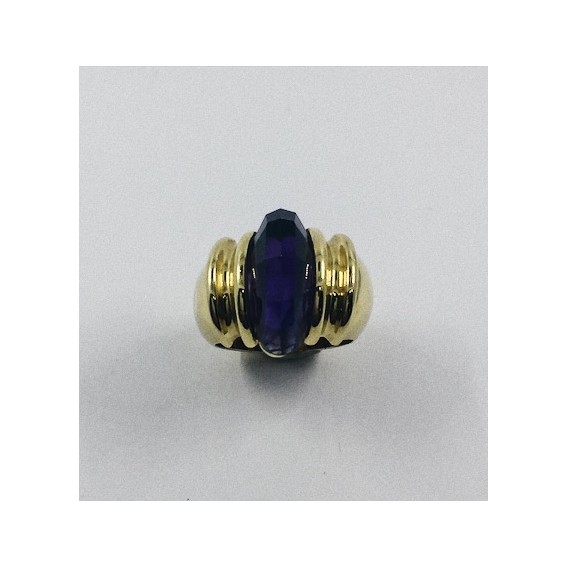 Anillo de oro y amatista