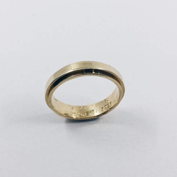 Anillo Piaget de oro