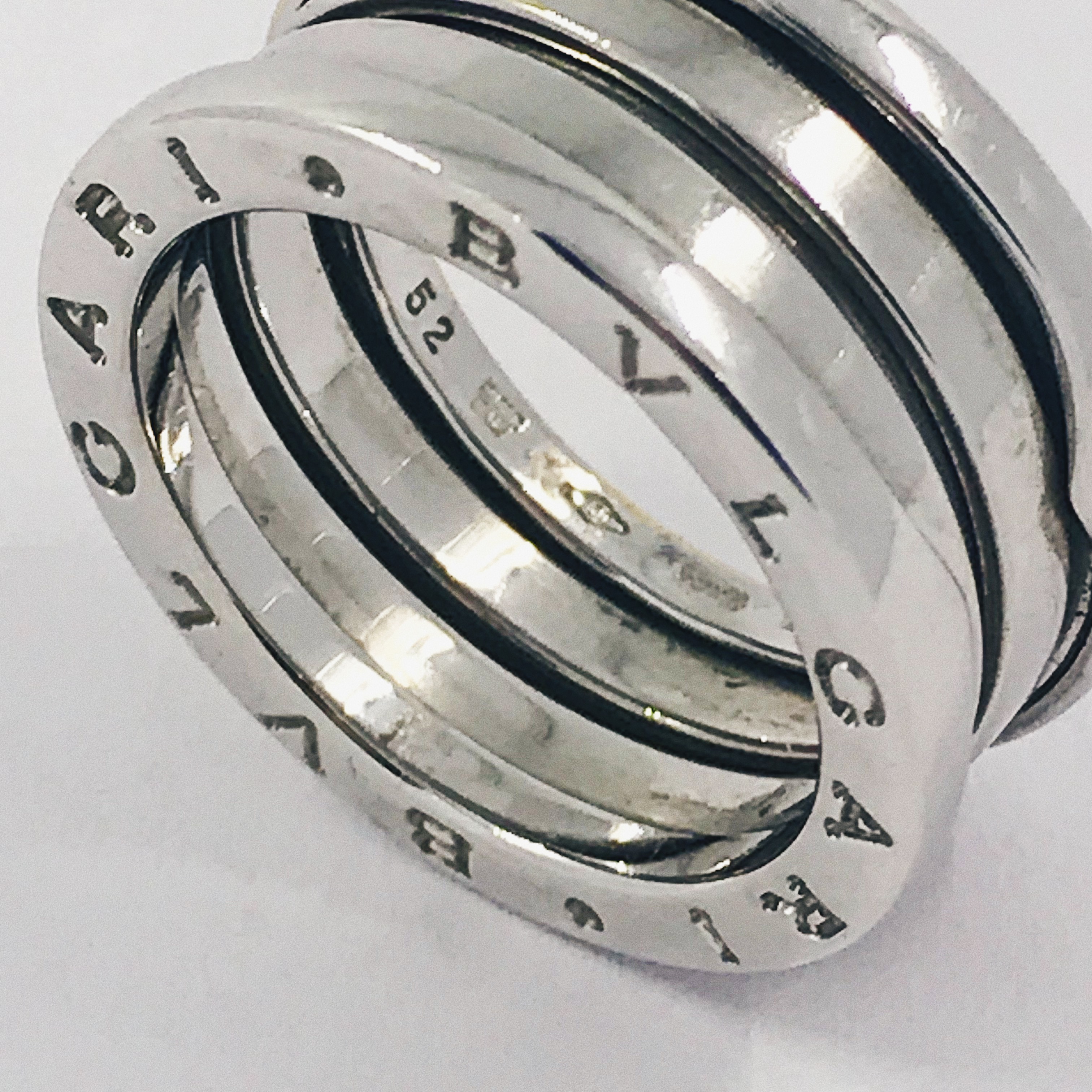 crimen superficie convertible Comprar anillo Bulgari de oro blanco de segunda mano | Joyas y relojes  Bulgari de segunda mano | Comprar anillos de segunda mano