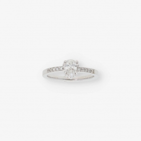 Anillo oro blanco 18kt  diamante central talla pera | Comprar anillos de segunda mano