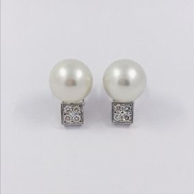 Pendientes en oro blanco 18kt con brillantes y perla | Comprar pendientes de segunda mano
