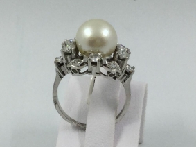 Sortija rosetón de brillantes con perla central | Comprar anillos de segunda mano